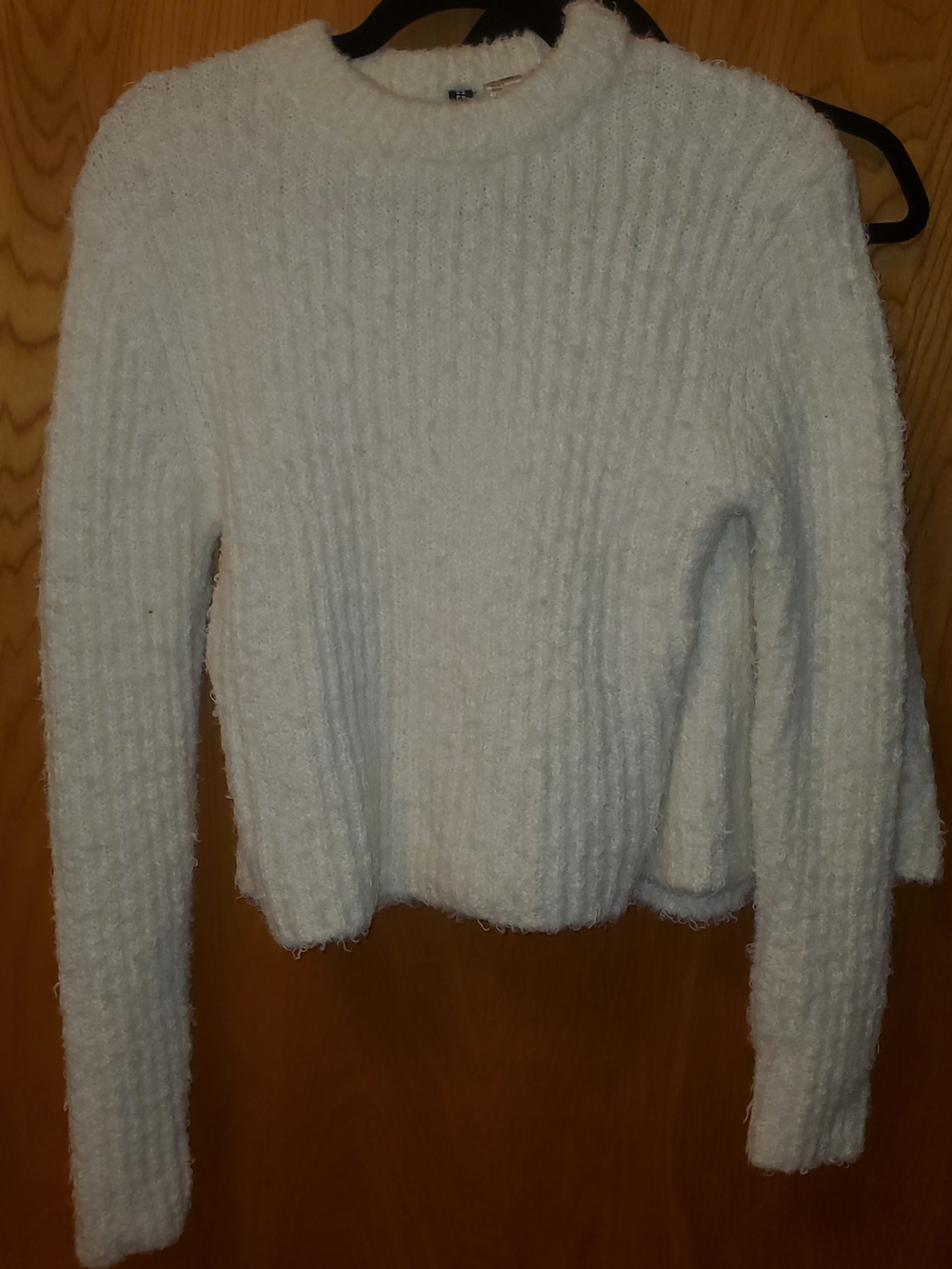 H&M Cream Ribbed Crewneck Sweater